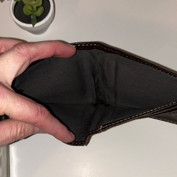 Fossil Unisex Brown Leather Wallet Luxuriously Soft! - Picture 7 of 7